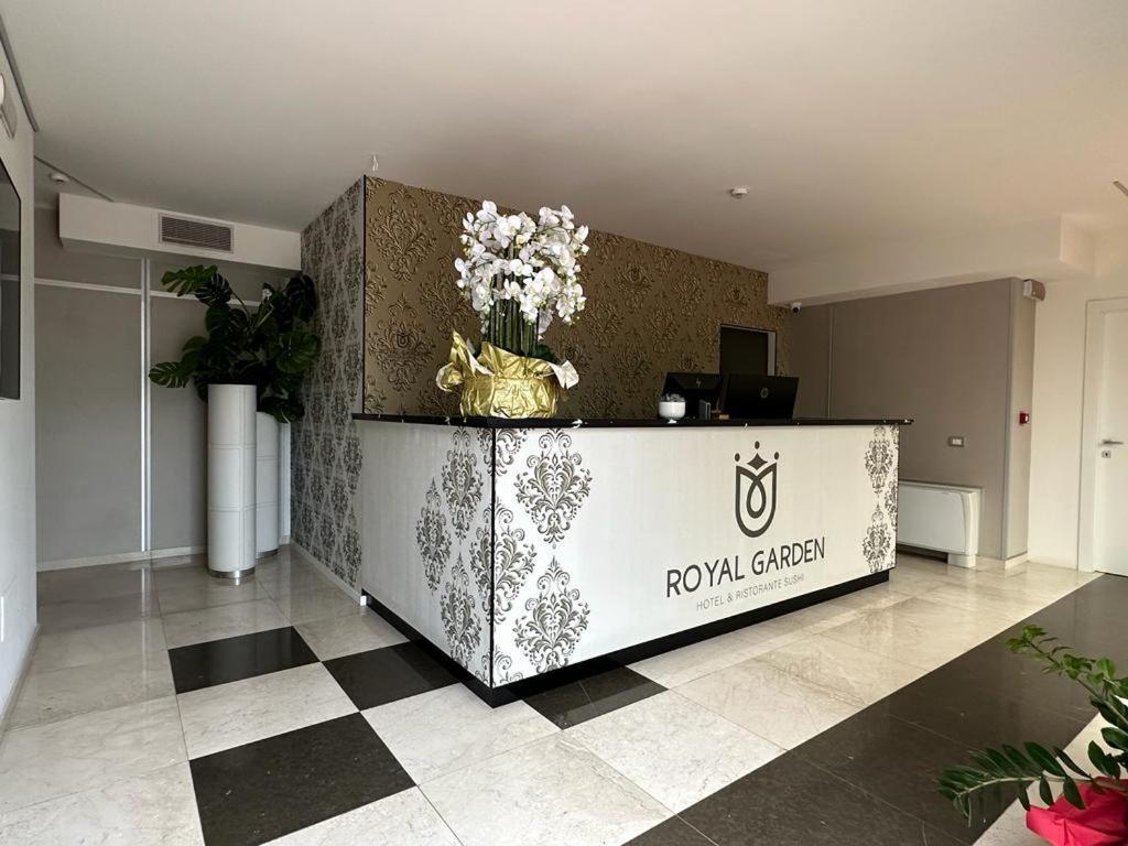 Royal Garden Luxury Rooms Padua Exterior foto