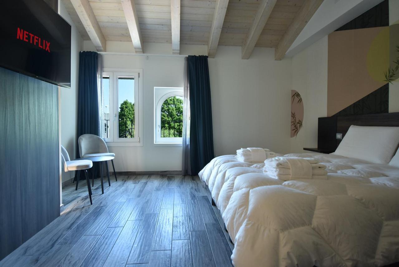 Royal Garden Luxury Rooms Padua Exterior foto