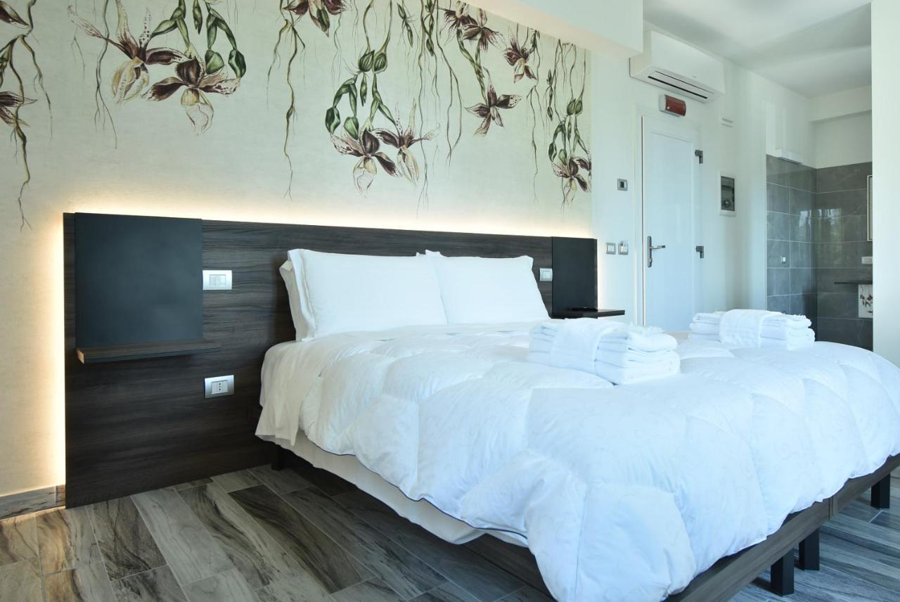 Royal Garden Luxury Rooms Padua Exterior foto