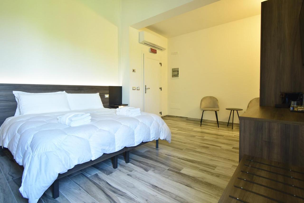 Royal Garden Luxury Rooms Padua Exterior foto