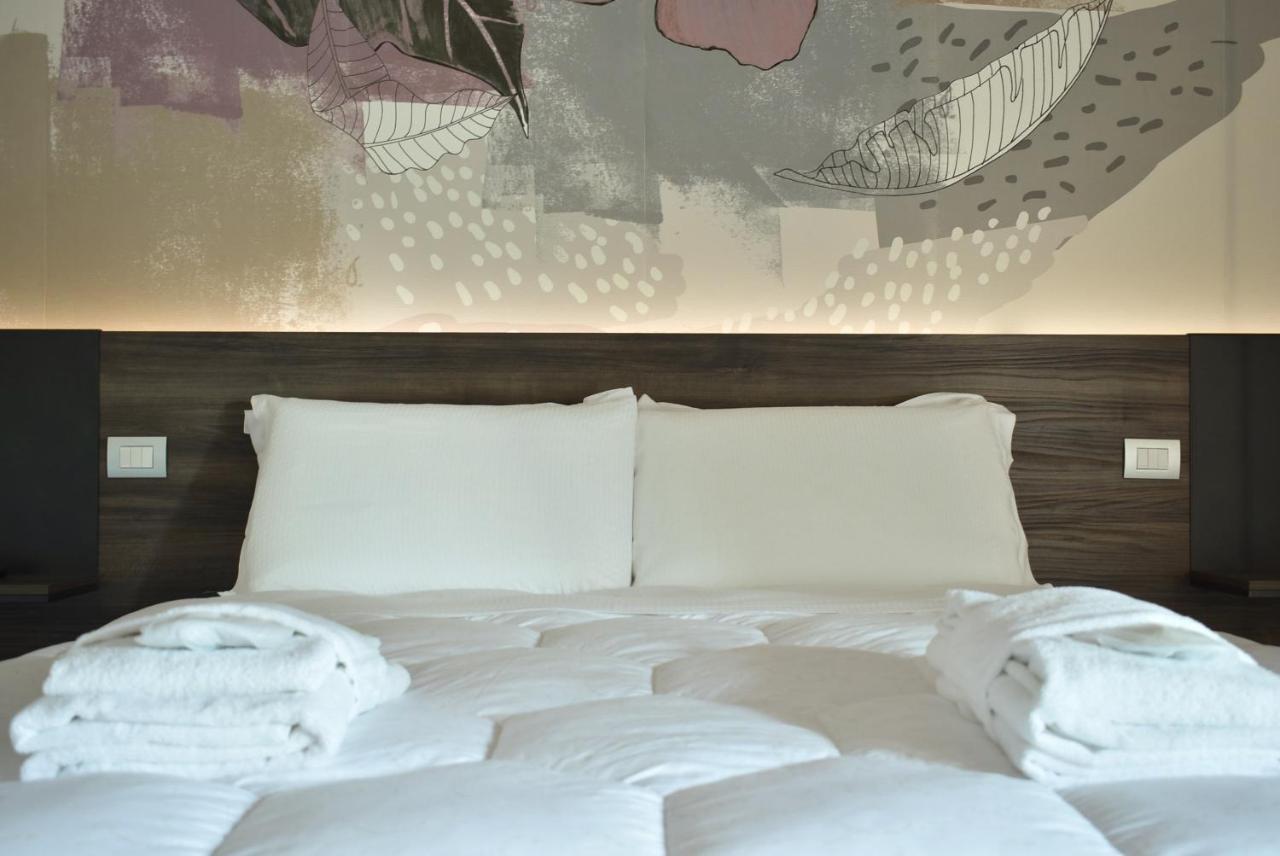 Royal Garden Luxury Rooms Padua Exterior foto
